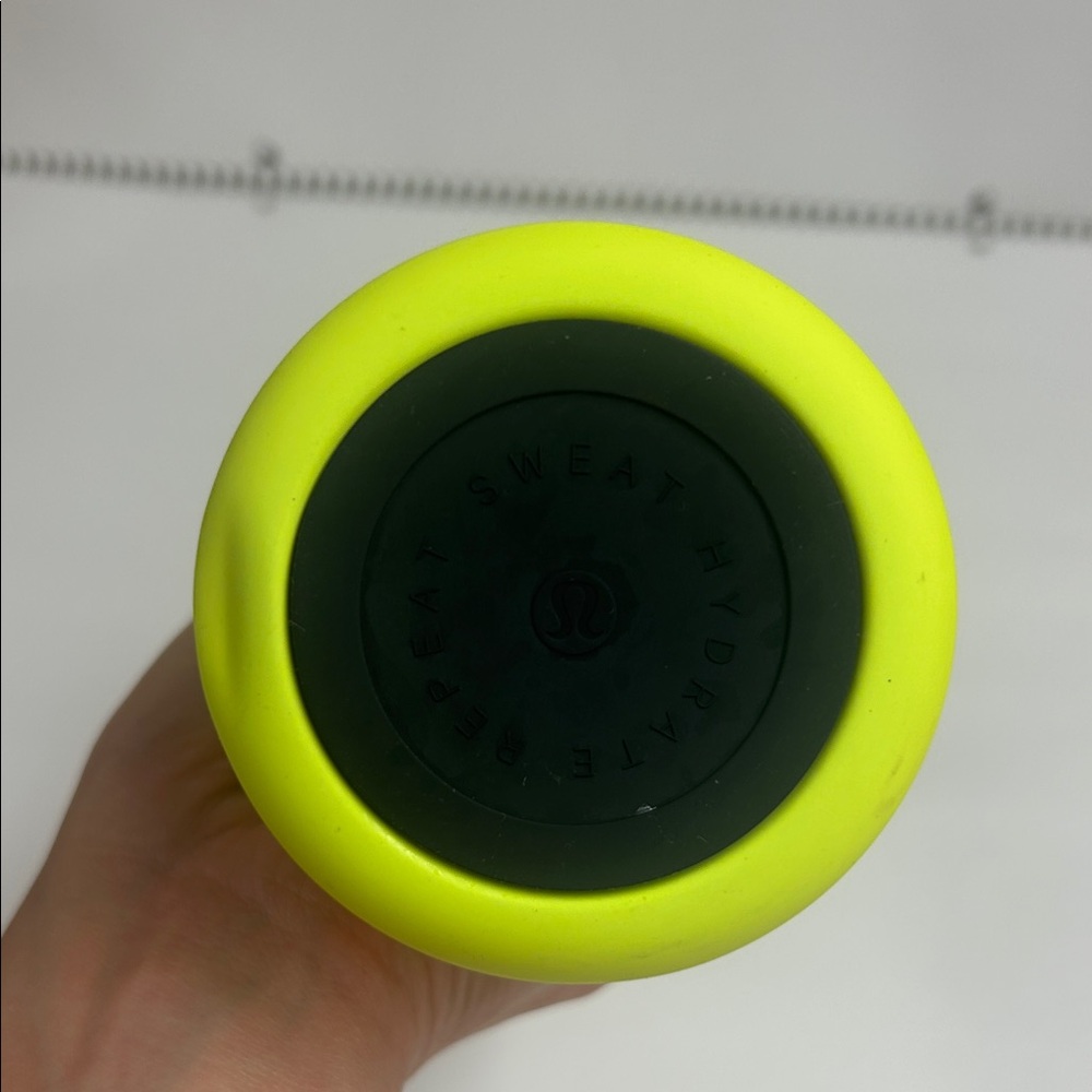 Lululemon Neon Yellow Bottle - Picture 4 of 7